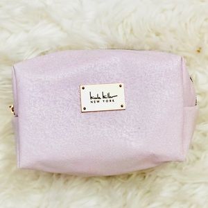 NWOT. Nicole Miller Blush Pink Cosmetic Bag❤️❤️❤️